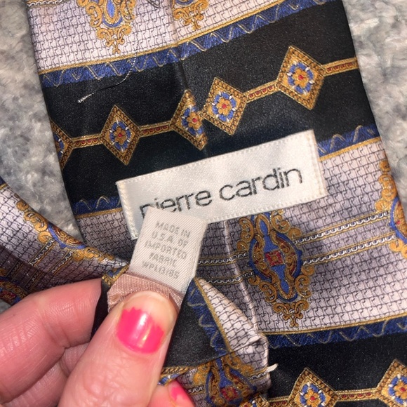 100% silk Pierre Cardin Men's patterned black gold Tie - Picture 3 of 3